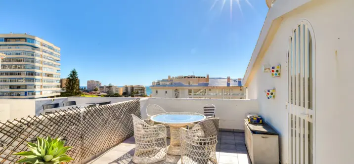 Sale of penthouse in Fuengirola 3