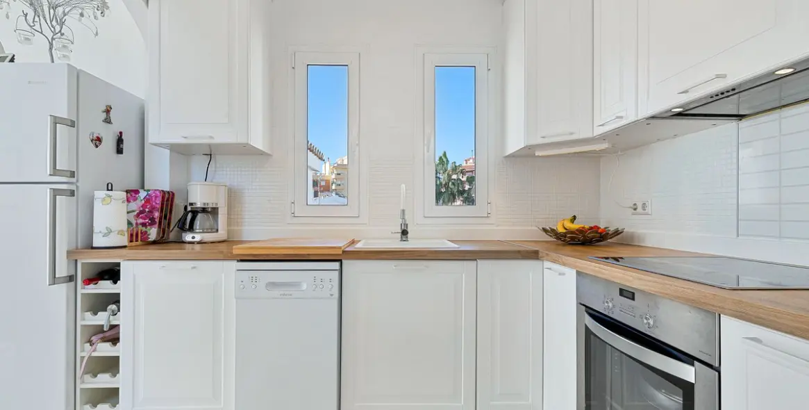 Sale of penthouse in Fuengirola 6