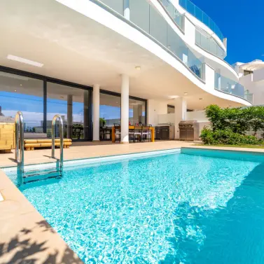 Sale of ground floor apartment in Fuengirola