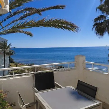 Sale of penthouse duplex in Marbesa