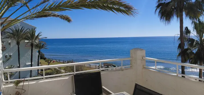 Sale of penthouse duplex in Marbesa 2