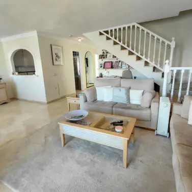 Sale of penthouse duplex in Marbesa