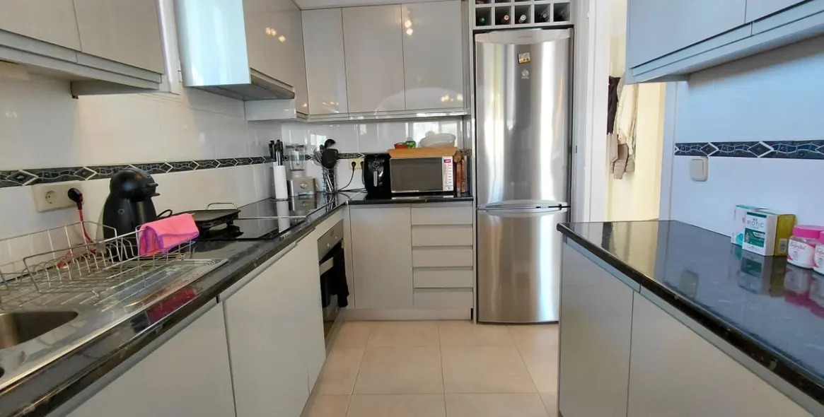 Sale of penthouse duplex in Marbesa 13