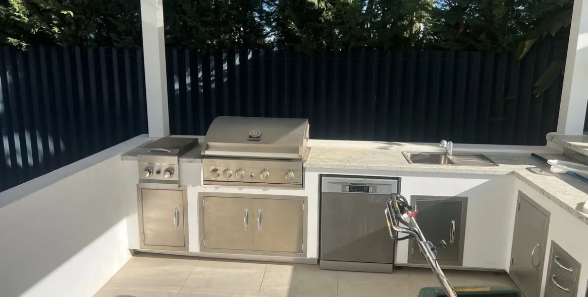 Sale of detached villa in Nagüeles 21