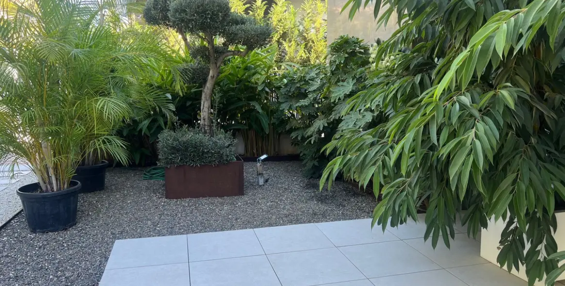 Sale of detached villa in Nagüeles 23