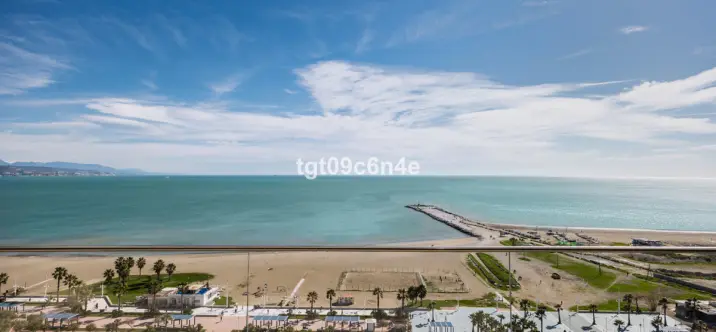 Sale of middle floor apartment in Málaga 1