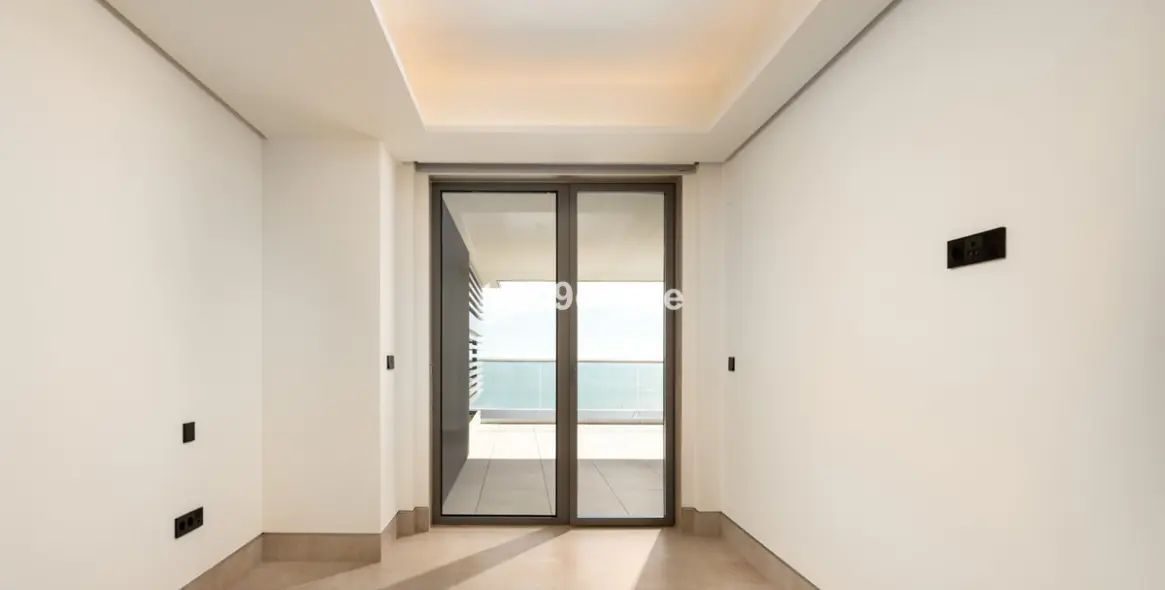 Sale of middle floor apartment in Málaga 14
