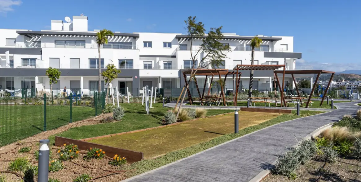 Долгосрочная аренда апартаментов на первом этаже в Valle Romano 1