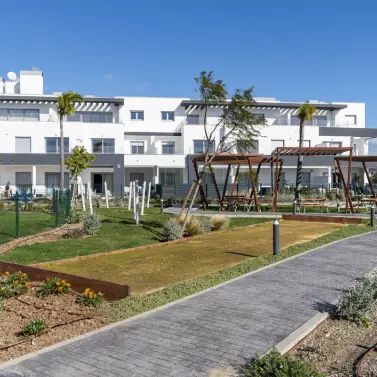 Долгосрочная аренда апартаментов на первом этаже в Valle Romano