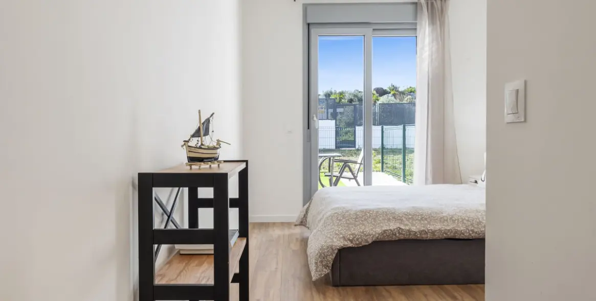 Долгосрочная аренда апартаментов на первом этаже в Valle Romano 13