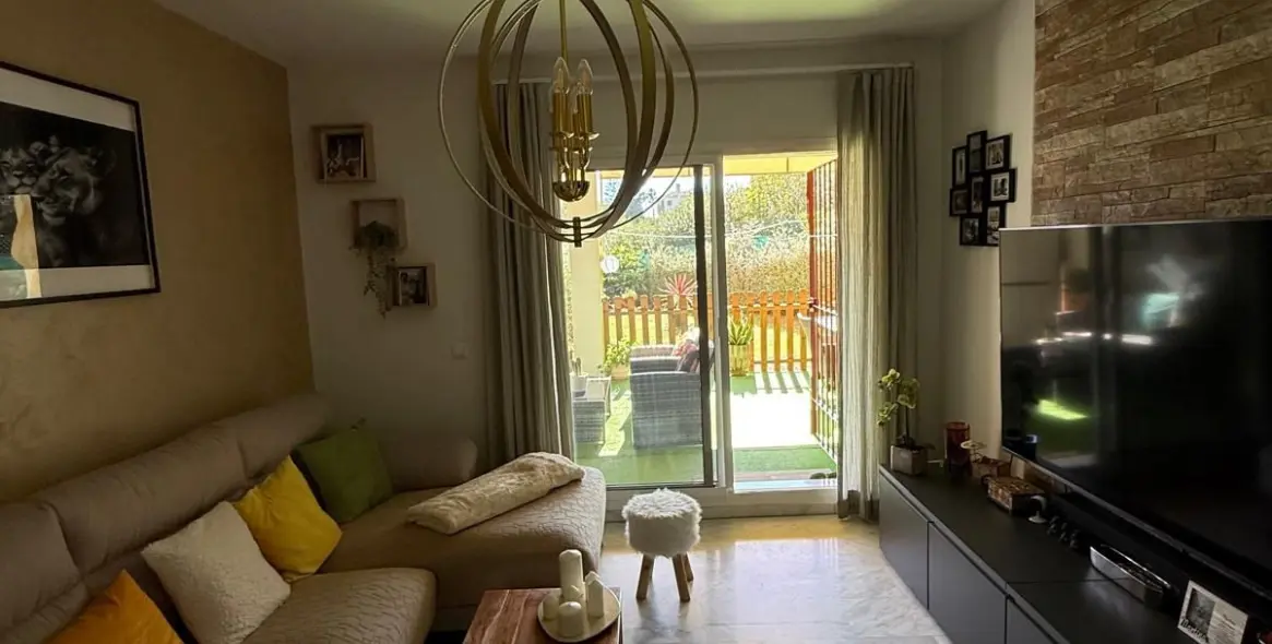 Продажа апартаментов на первом этаже в Marbella 1