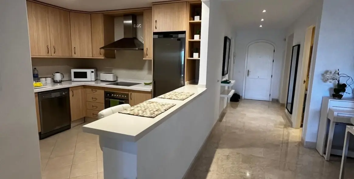 Продажа апартаментов на первом этаже в Elviria 10