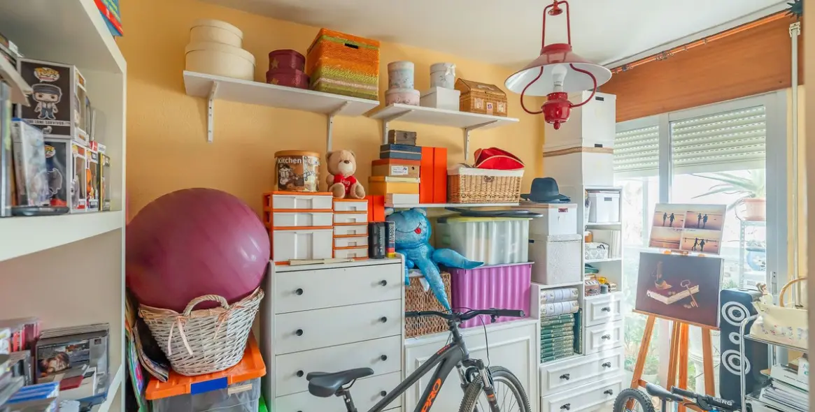 Sale of middle floor apartment in Fuengirola 13