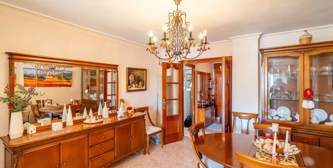 Sale of middle floor apartment in Fuengirola 15