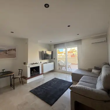 Sale of middle floor apartment in Torrequebrada