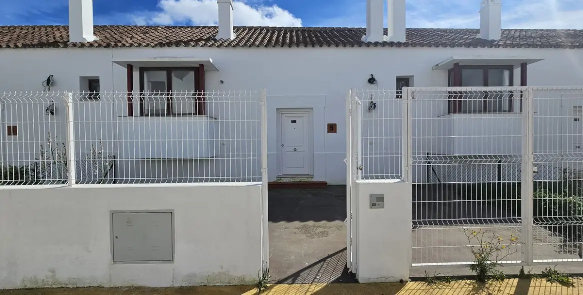 Продажа таунхауса в Doña Julia 2