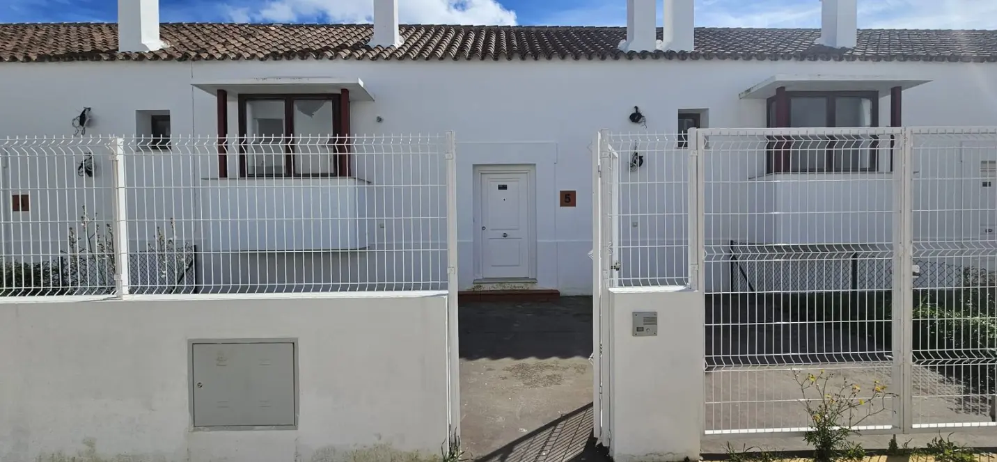 Venta de adosado en Doña Julia 1