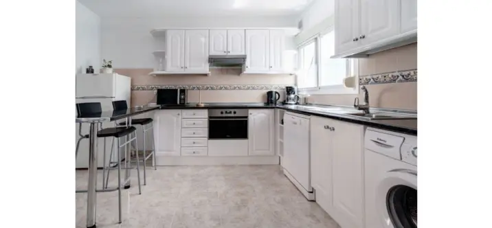 Продажа апартаментов на среднем этаже в Los Boliches 2