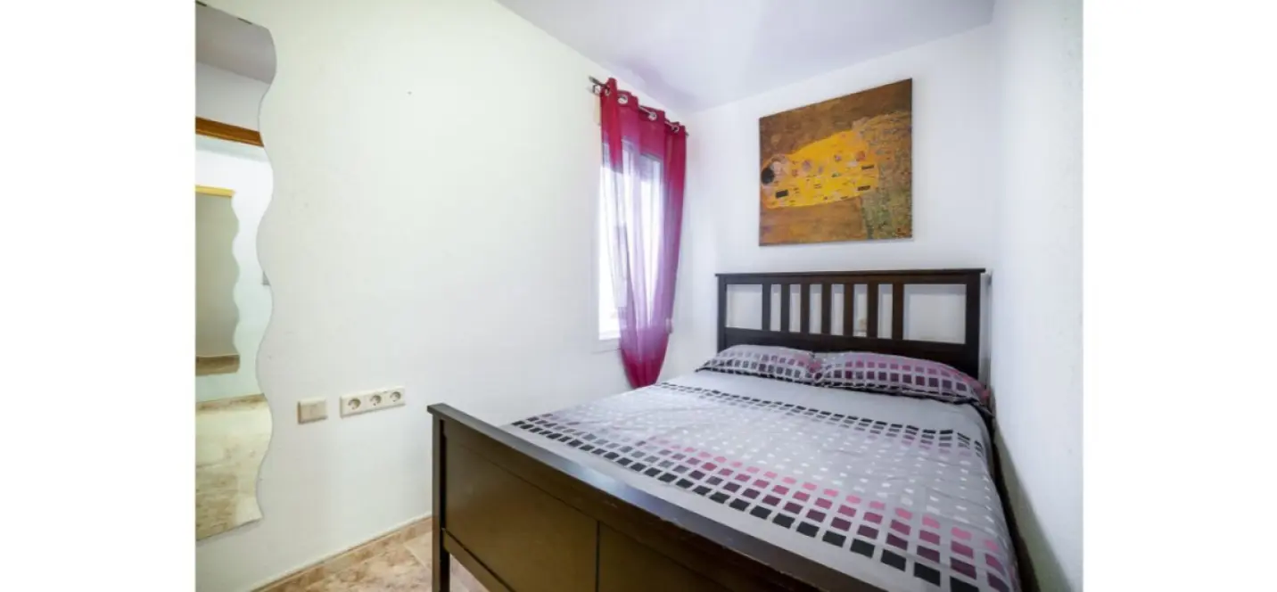 Venta de apartamento en planta media en Los Boliches 4