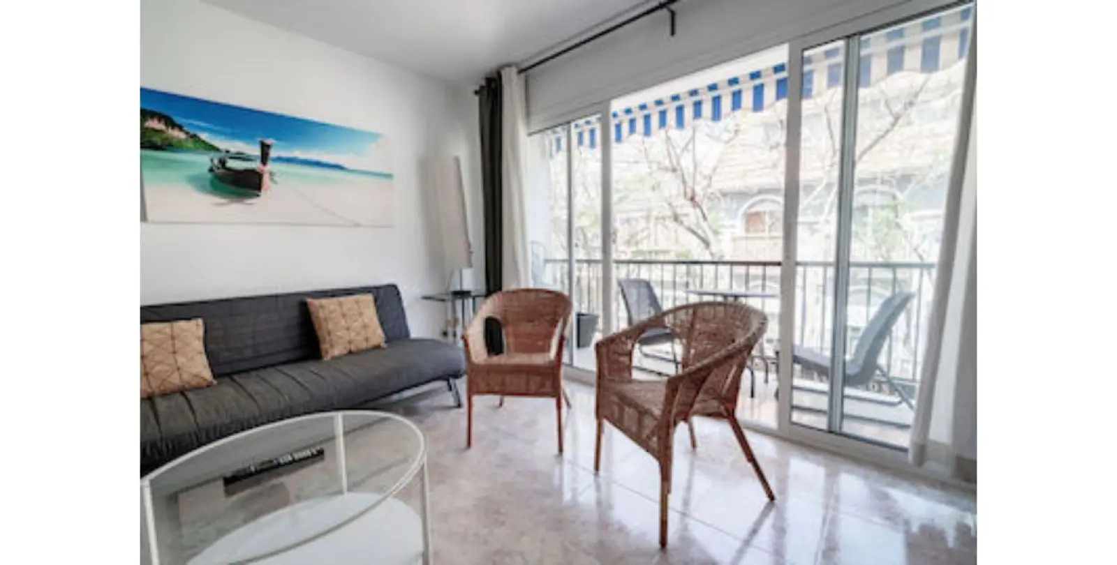 Venta de apartamento en planta media en Los Boliches 18