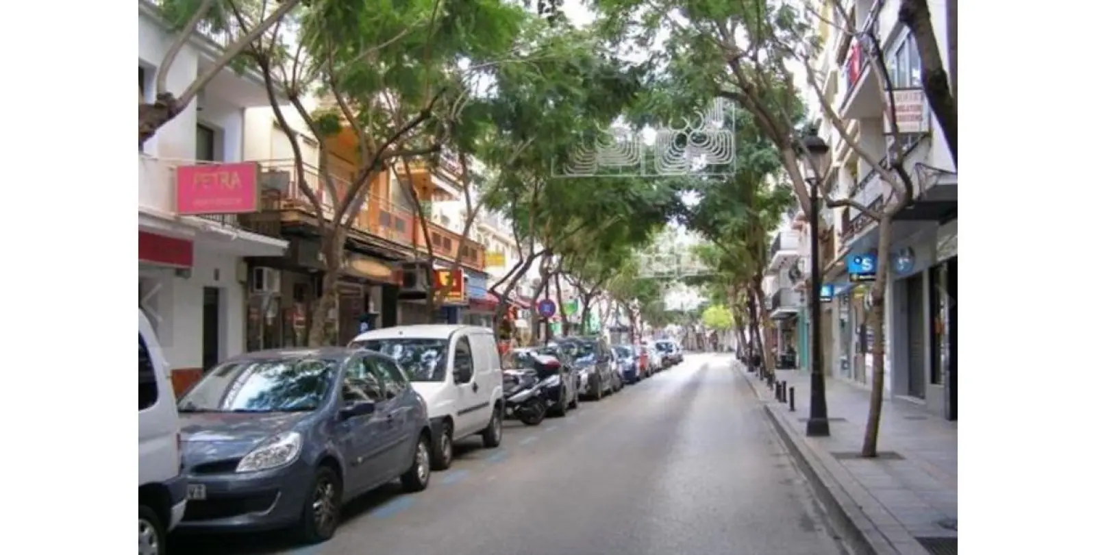 Venta de apartamento en planta media en Los Boliches 26