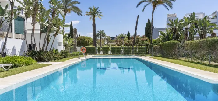 Sale of ground floor apartment in La Cala de Mijas 2