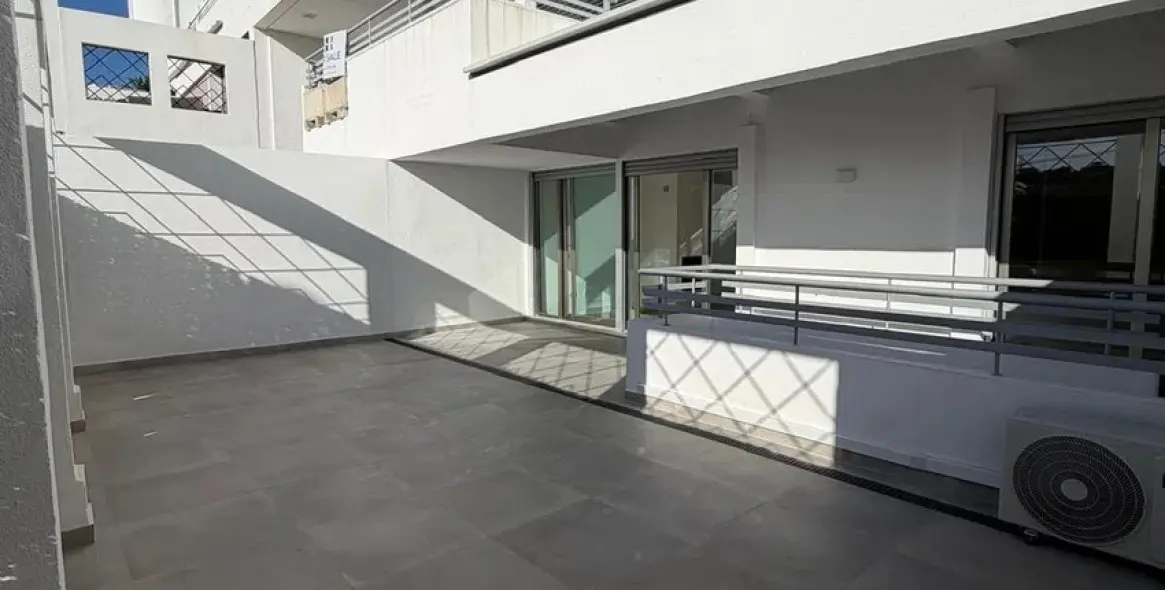 Sale of ground floor apartment in La Cala de Mijas 6