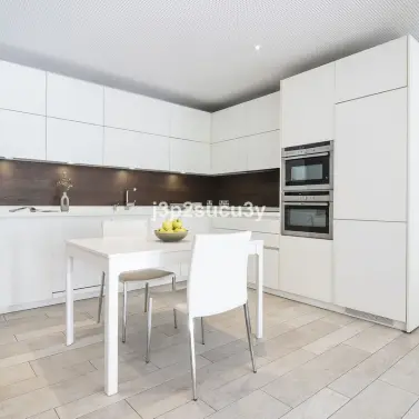 Sale of ground floor apartment in Guadalmina Baja