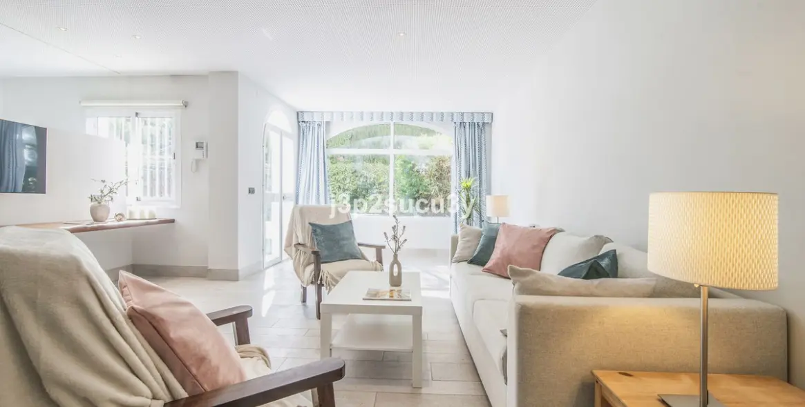 Sale of ground floor apartment in Guadalmina Baja 7