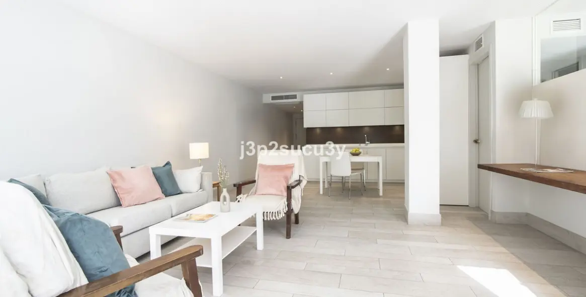 Sale of ground floor apartment in Guadalmina Baja 8