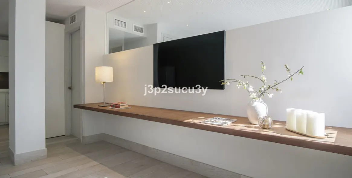 Sale of ground floor apartment in Guadalmina Baja 11