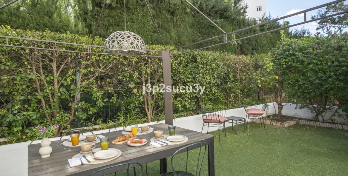 Sale of ground floor apartment in Guadalmina Baja 14