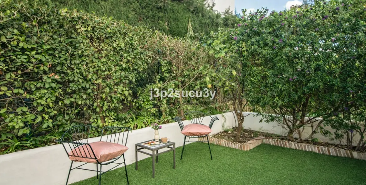 Sale of ground floor apartment in Guadalmina Baja 15