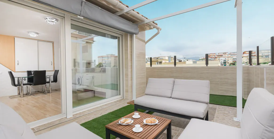 Venta de ático dúplex en Málaga 1