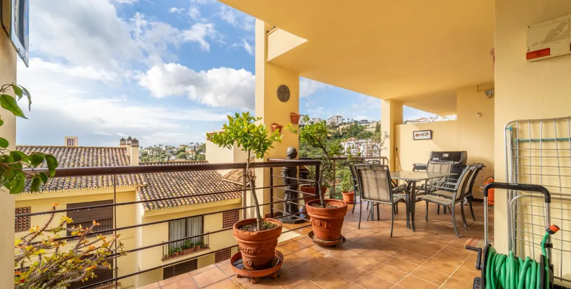 Продажа апартаментов на первом этаже в Los Arqueros 6