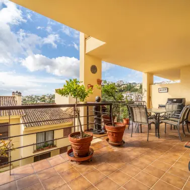 Продажа апартаментов на первом этаже в Los Arqueros