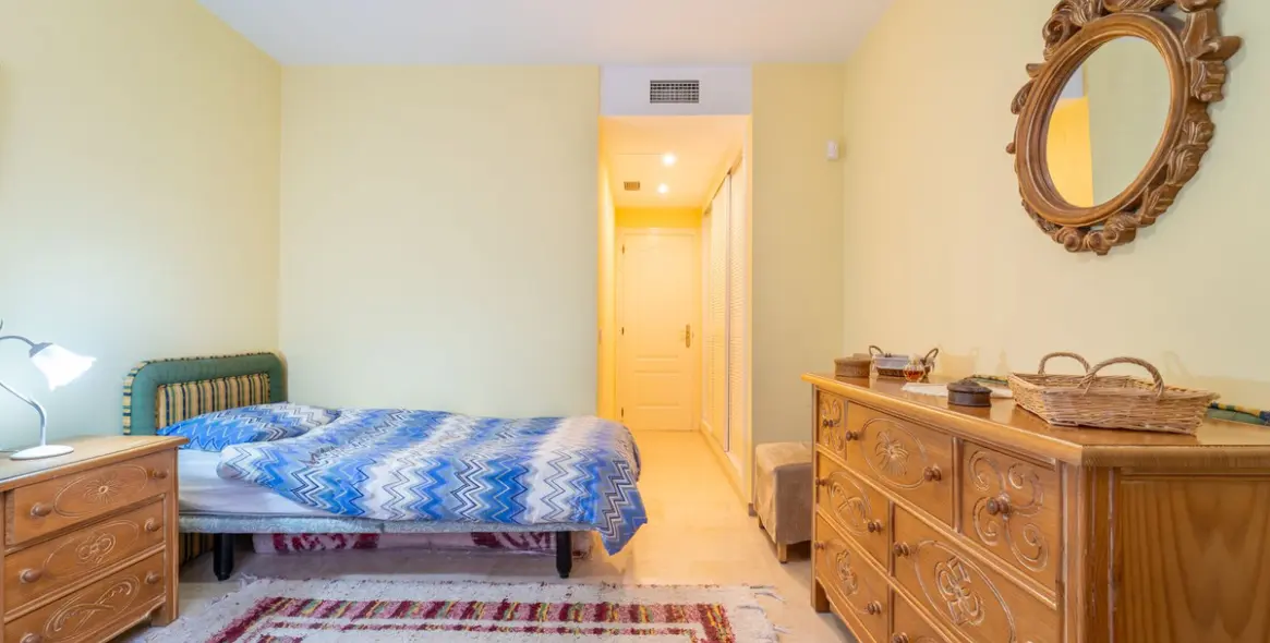 Продажа апартаментов на первом этаже в Los Arqueros 19