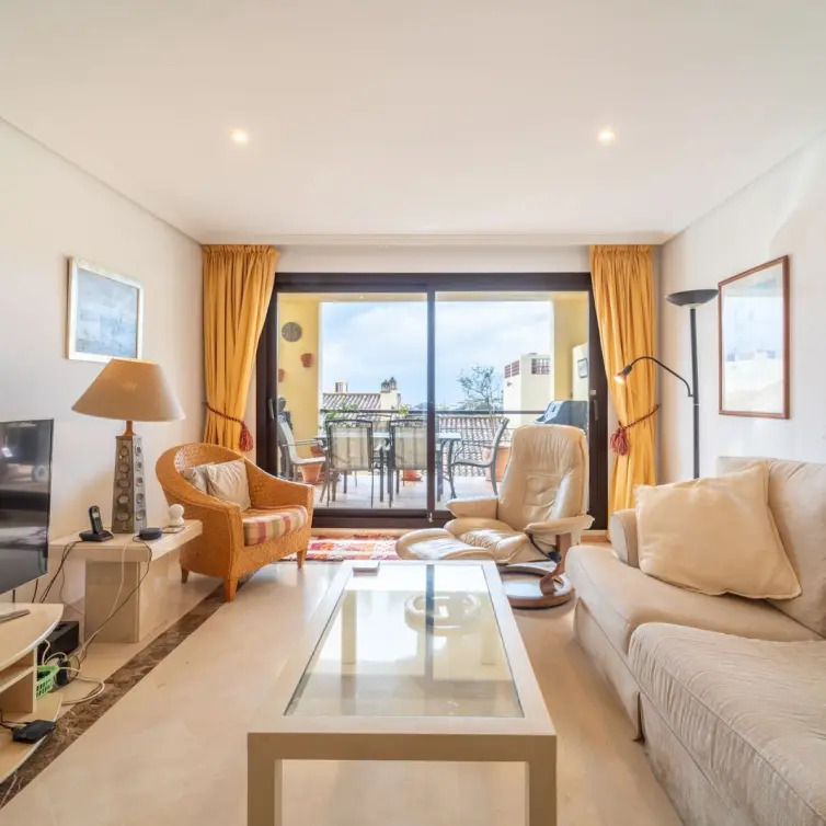 Sale of ground floor apartment in Los Arqueros