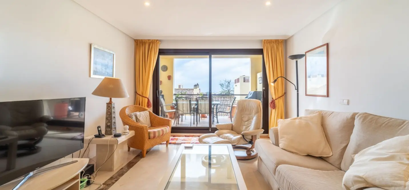 Sale of ground floor apartment in Los Arqueros 0