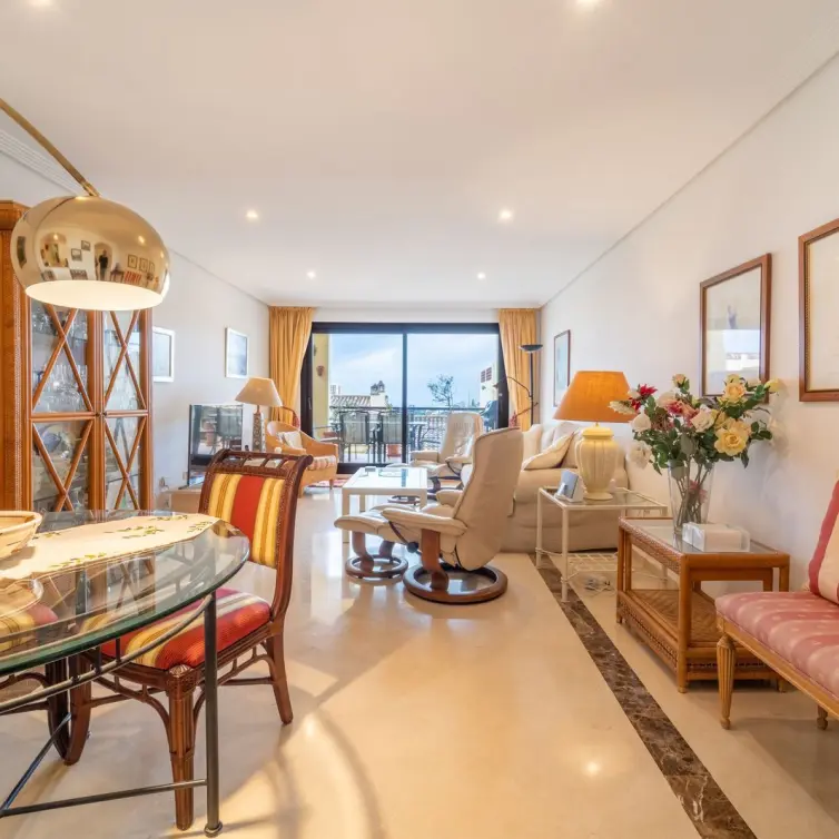 Sale of ground floor apartment in Los Arqueros