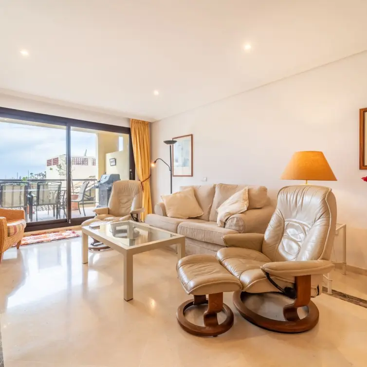 Sale of ground floor apartment in Los Arqueros
