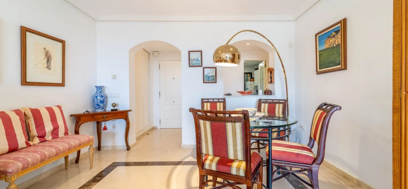 Sale of ground floor apartment in Los Arqueros 4