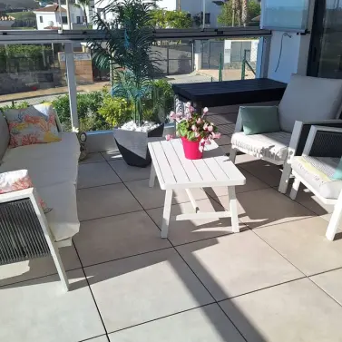 Продажа апартаментов на первом этаже в Doña Julia