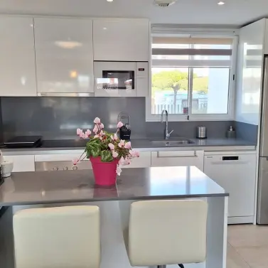 Продажа апартаментов на первом этаже в Doña Julia