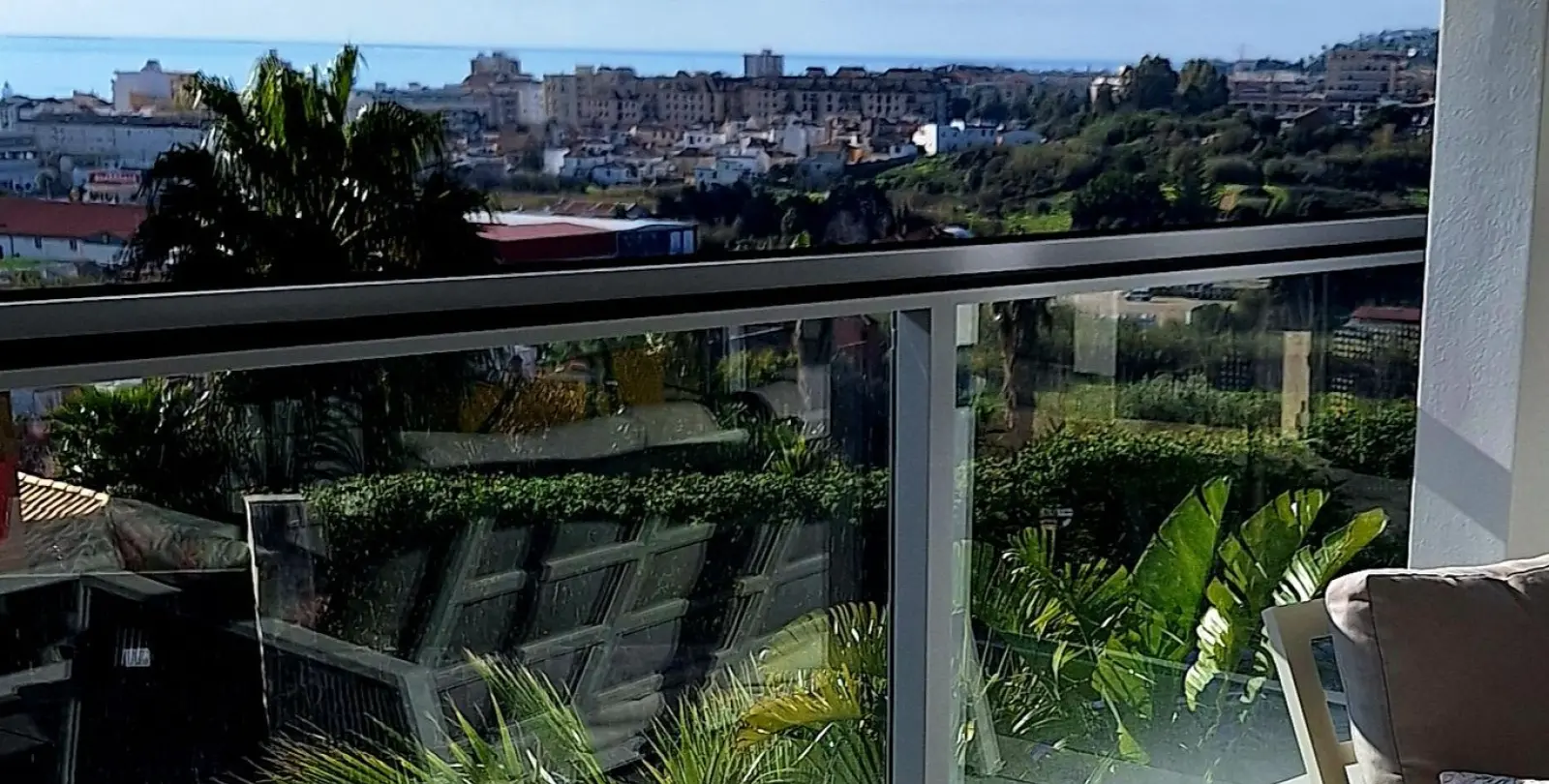 Venta de apartamento en planta baja en Doña Julia 1