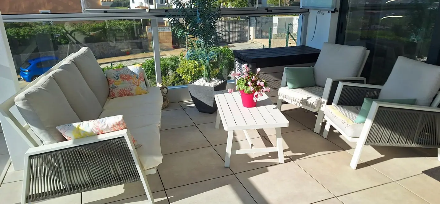 Venta de apartamento en planta baja en Doña Julia 2