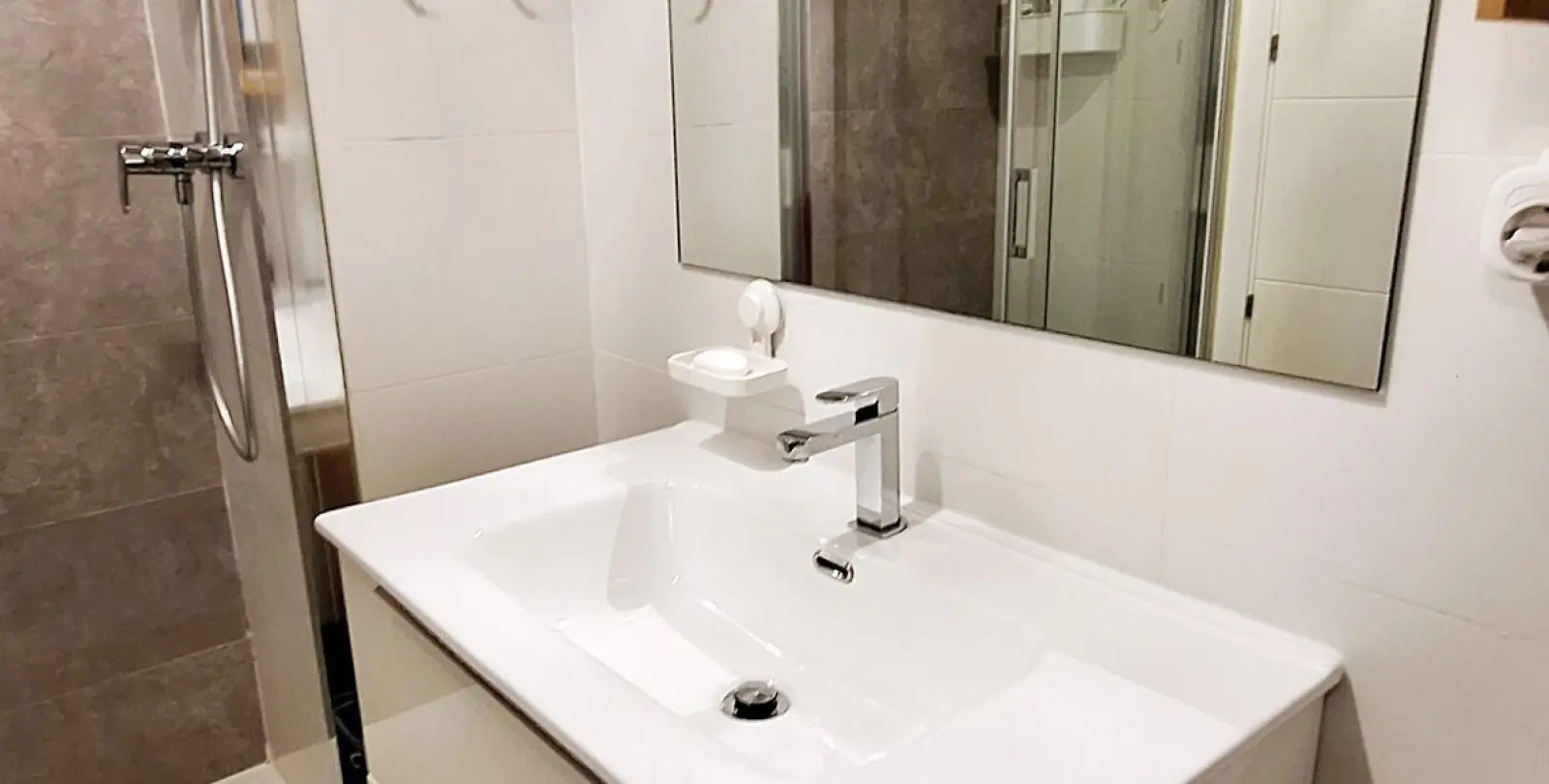 Venta de apartamento en planta baja en Doña Julia 17