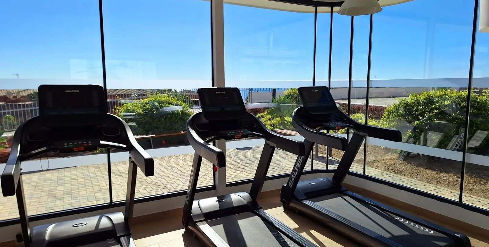 Venta de apartamento en planta baja en Doña Julia 25