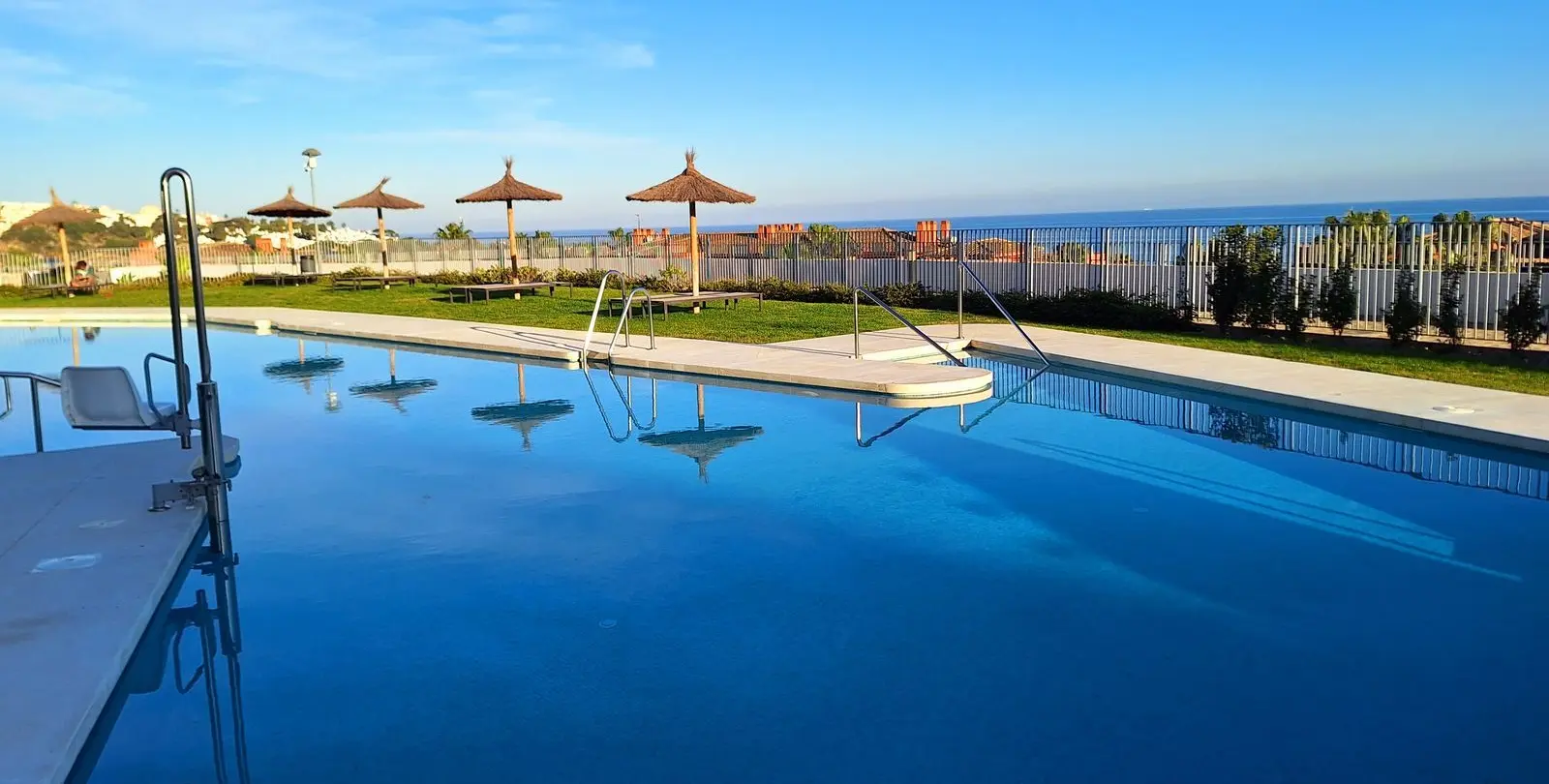 Venta de apartamento en planta baja en Doña Julia 28
