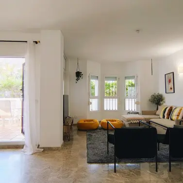 Sale of ground floor apartment in Nueva Andalucía